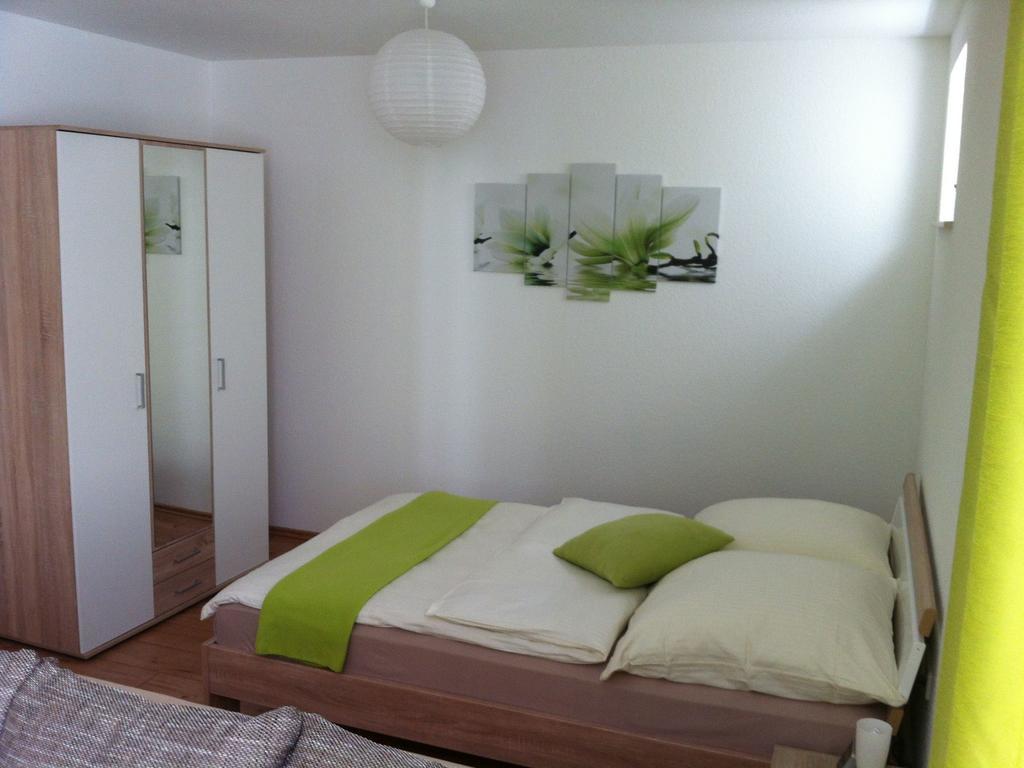 Ferienwohnung Heike 데틴겐안데에름스 객실 사진