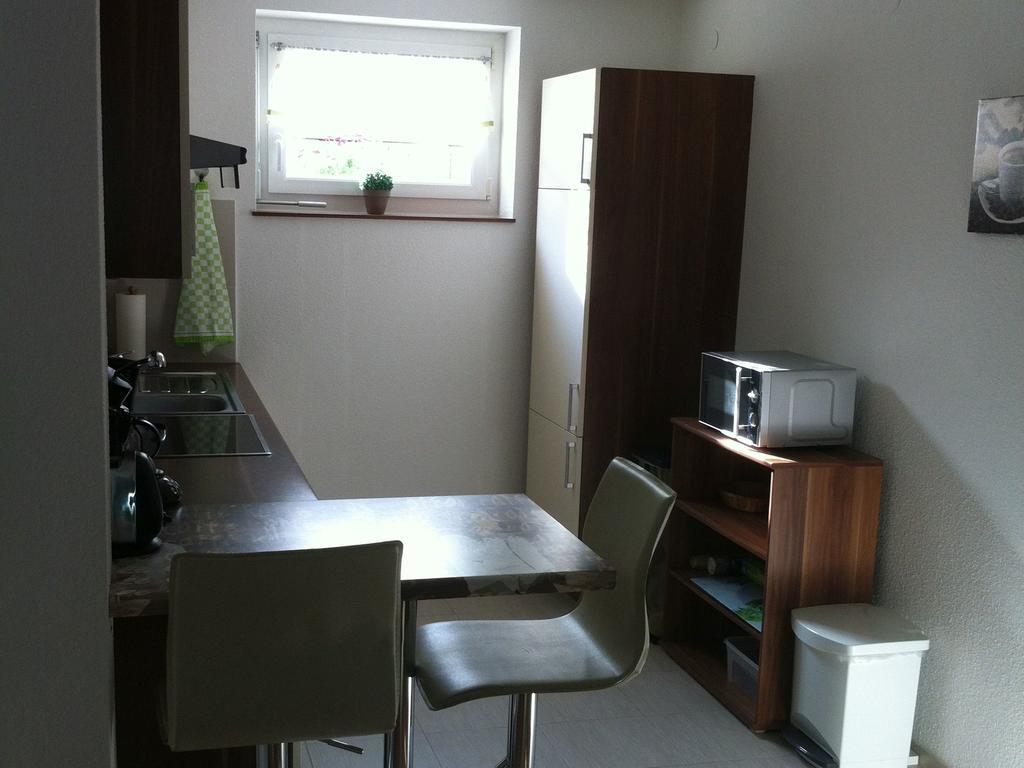 Ferienwohnung Heike 데틴겐안데에름스 객실 사진